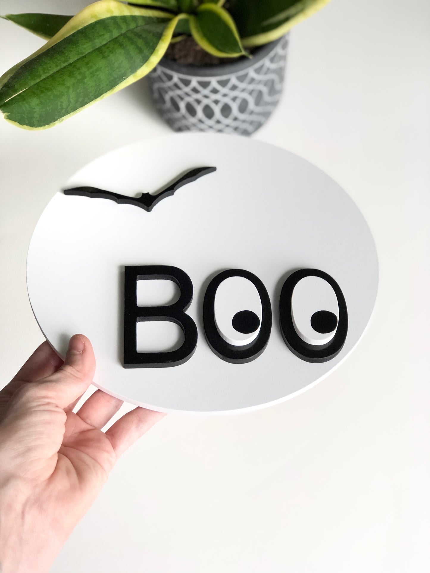 3D Boo Sign with Eyes