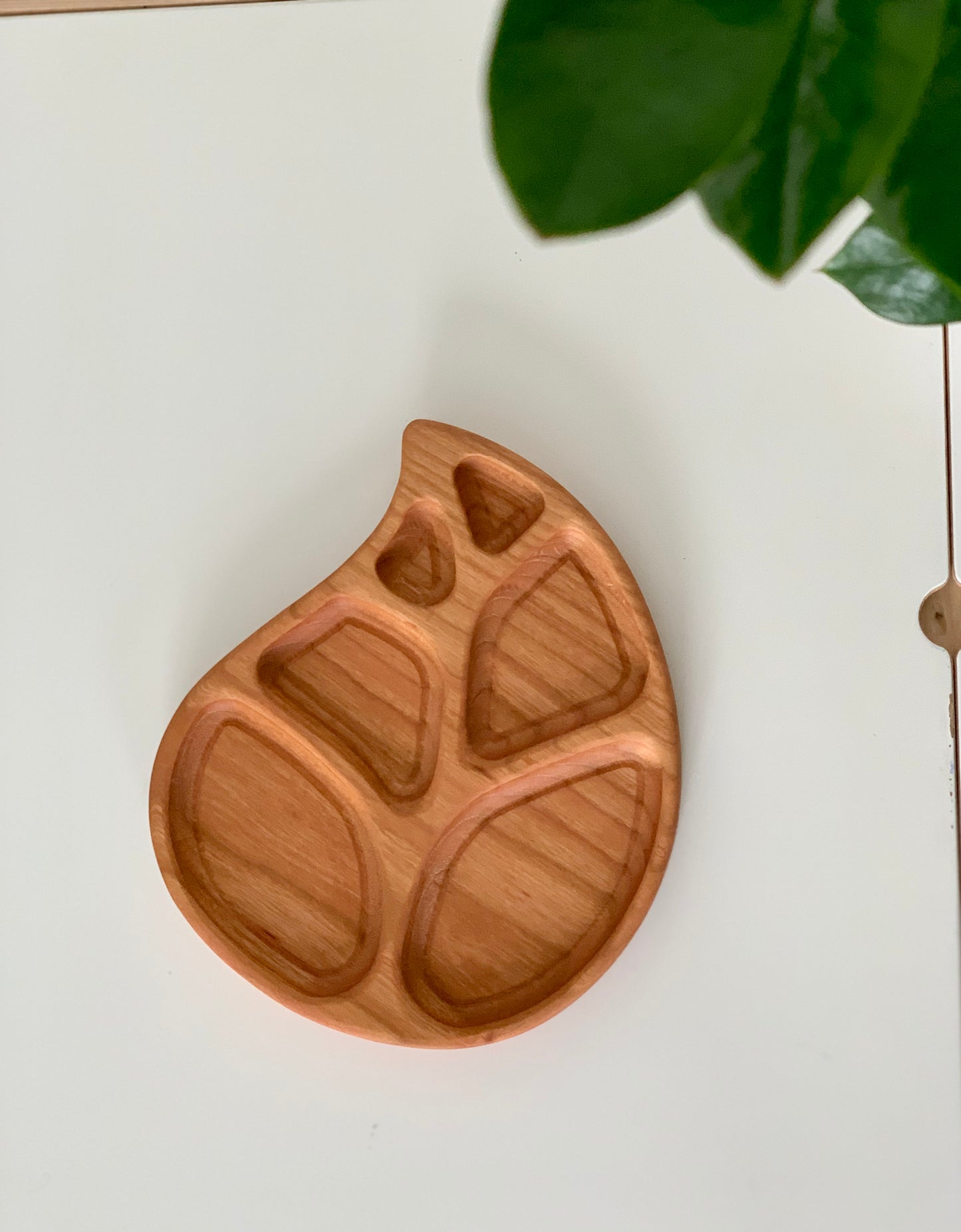 Leaf Shaped Tinker Sensory Tray Style 2 / Plate