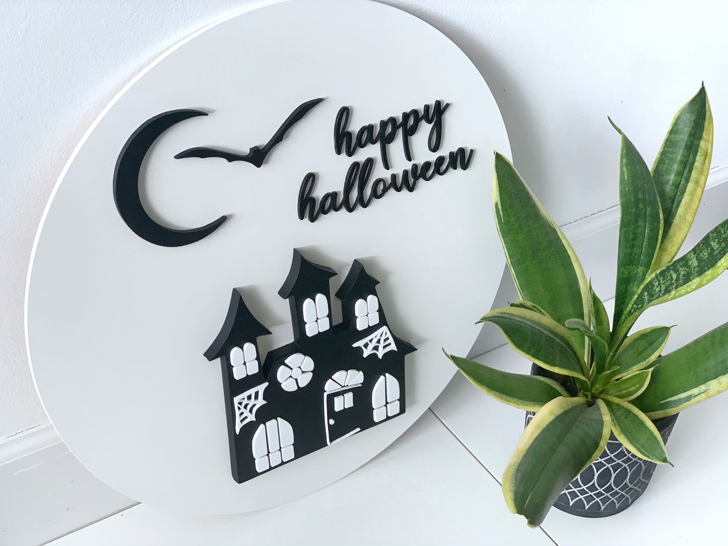 3D Haunted House Happy Halloween Round