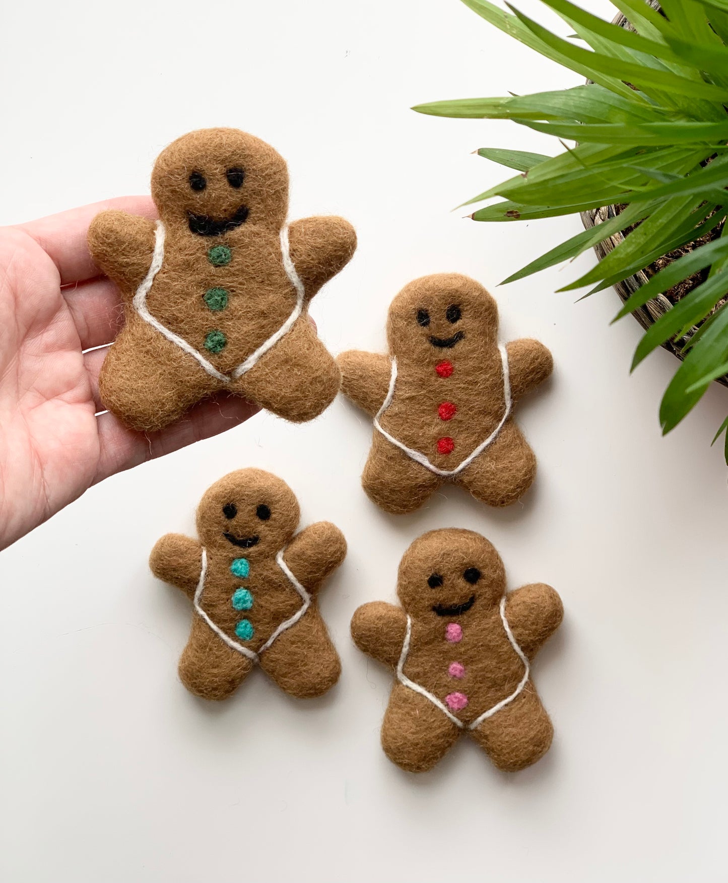 One Felt Gingerbread Man — Green Buttons